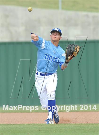 Thumbnail 2 in Grandview vs. Gunter (UIL 2A Region 2 Quarterfinal) photogallery.