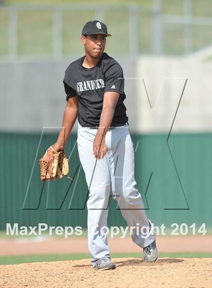 Thumbnail 1 in Grandview vs. Gunter (UIL 2A Region 2 Quarterfinal) photogallery.