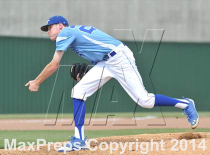 Thumbnail 1 in Grandview vs. Gunter (UIL 2A Region 2 Quarterfinal) photogallery.