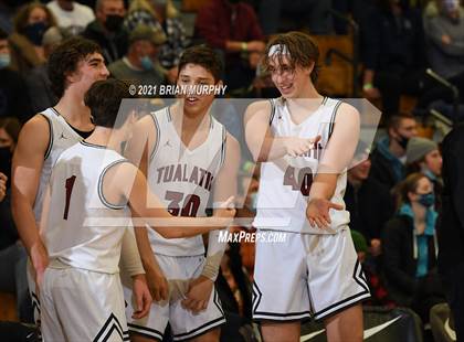 Thumbnail 2 in Tualatin vs. Lake Oswego (Les Schwab Invitational) photogallery.