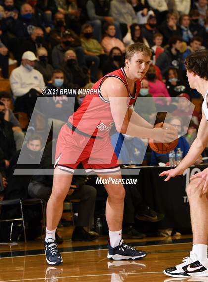 Thumbnail 2 in Tualatin vs. Lake Oswego (Les Schwab Invitational) photogallery.