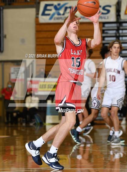 Thumbnail 1 in Tualatin vs. Lake Oswego (Les Schwab Invitational) photogallery.