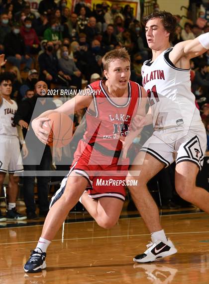 Thumbnail 3 in Tualatin vs. Lake Oswego (Les Schwab Invitational) photogallery.