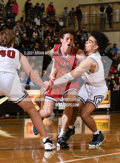 Thumbnail 3 in Tualatin vs. Lake Oswego (Les Schwab Invitational) photogallery.