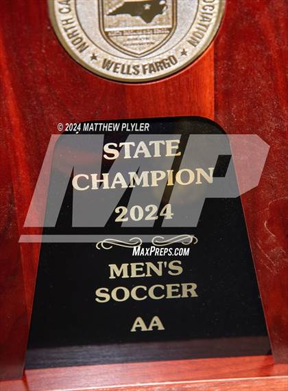 Thumbnail 3 in Southwestern Randolph vs. Clinton (NCHSAA 2A Final - Awards) photogallery.