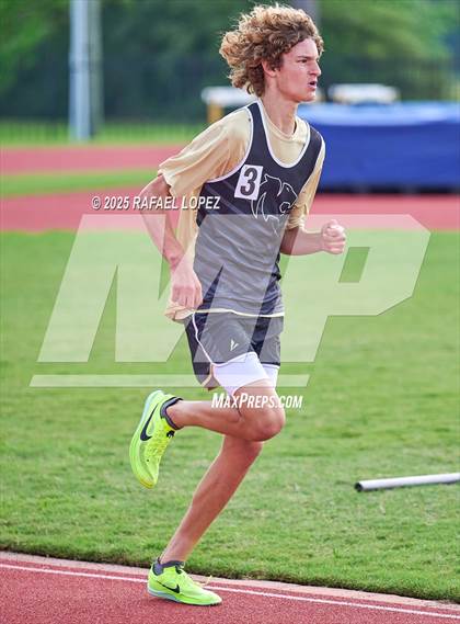 Thumbnail 2 in Northland Christian Relays (1600M) photogallery.