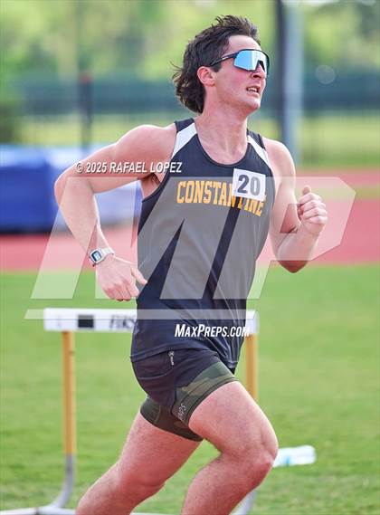 Thumbnail 1 in Northland Christian Relays (1600M) photogallery.