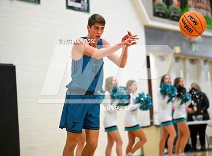 Thumbnail 2 in Clearfield vs Farmington photogallery.