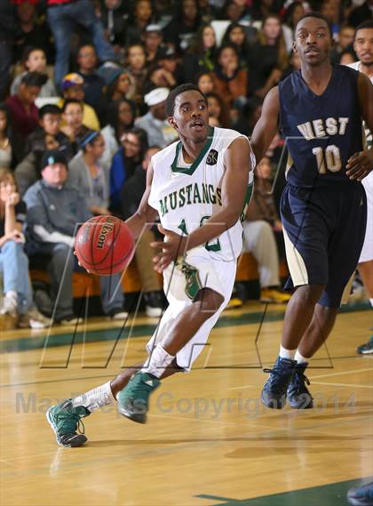 Thumbnail 3 in Monterey Trail vs. West (CIF SJS D1 Playoffs) photogallery.