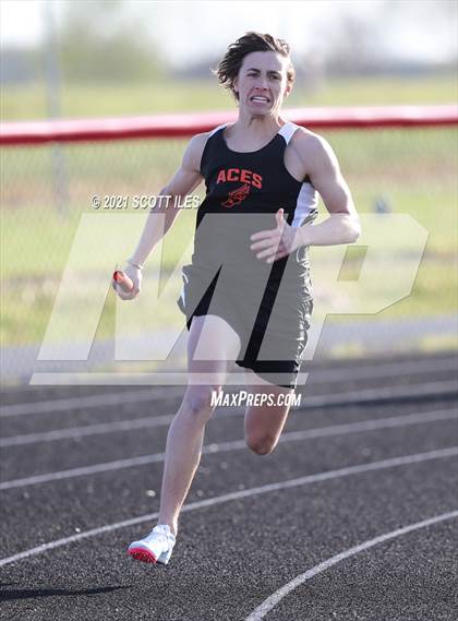 Thumbnail 2 in Logan Elm Invitational photogallery.