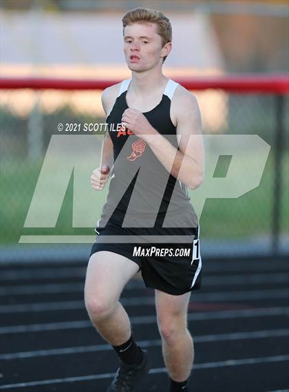 Thumbnail 2 in Logan Elm Invitational photogallery.