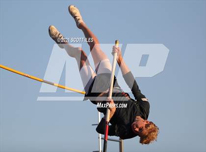 Thumbnail 2 in Logan Elm Invitational photogallery.