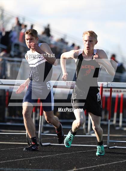 Thumbnail 3 in Logan Elm Invitational photogallery.