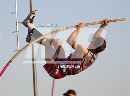 Thumbnail 3 in Logan Elm Invitational photogallery.