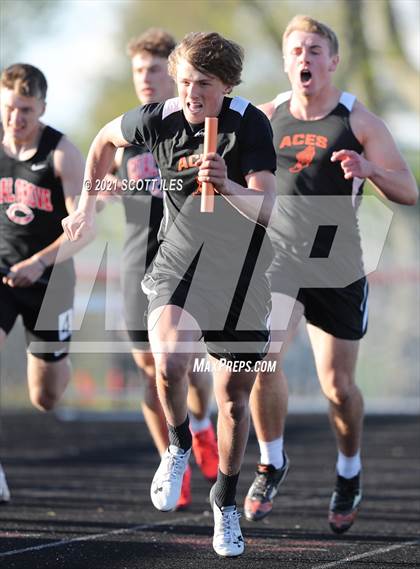 Thumbnail 1 in Logan Elm Invitational photogallery.