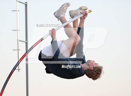 Thumbnail 3 in Logan Elm Invitational photogallery.