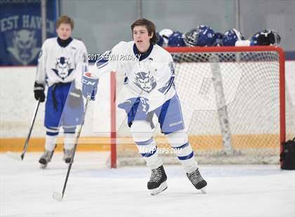 Thumbnail 2 in Conard @ West Haven photogallery.