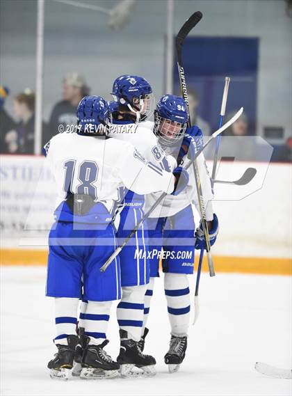Thumbnail 2 in Conard @ West Haven photogallery.