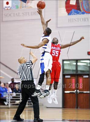 Thumbnail 2 in Dulles vs. Chavez (UIL 5A Region 3 Semifinal) photogallery.