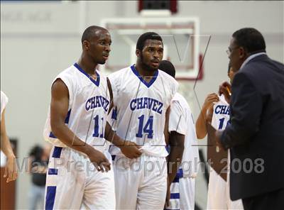 Thumbnail 1 in Dulles vs. Chavez (UIL 5A Region 3 Semifinal) photogallery.
