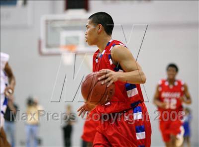 Thumbnail 1 in Dulles vs. Chavez (UIL 5A Region 3 Semifinal) photogallery.