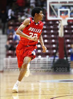 Thumbnail 2 in Dulles vs. Chavez (UIL 5A Region 3 Semifinal) photogallery.