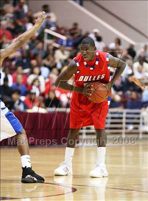 Thumbnail 3 in Dulles vs. Chavez (UIL 5A Region 3 Semifinal) photogallery.