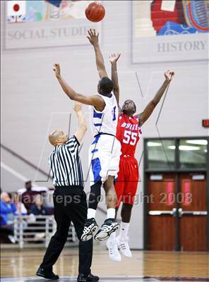 Thumbnail 1 in Dulles vs. Chavez (UIL 5A Region 3 Semifinal) photogallery.