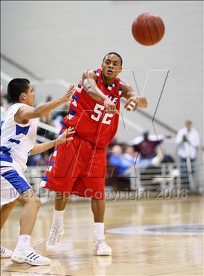 Thumbnail 3 in Dulles vs. Chavez (UIL 5A Region 3 Semifinal) photogallery.