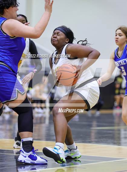 Thumbnail 3 in Malakoff vs Whitney (Kaufman Tournament) photogallery.