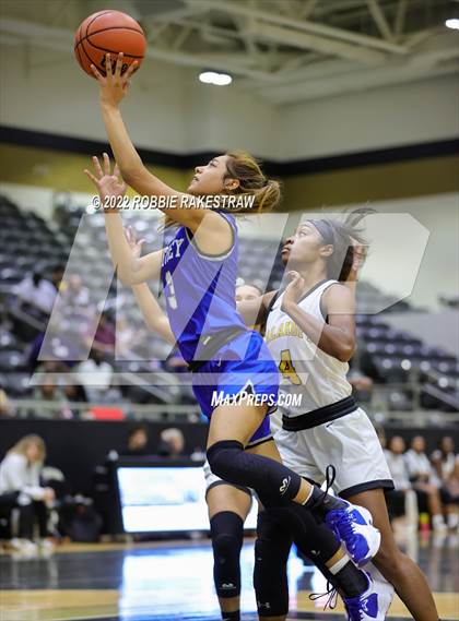 Thumbnail 3 in Malakoff vs Whitney (Kaufman Tournament) photogallery.