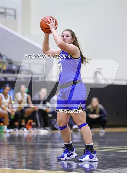 Thumbnail 1 in Malakoff vs Whitney (Kaufman Tournament) photogallery.