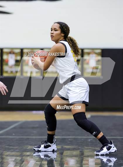 Thumbnail 3 in Malakoff vs Whitney (Kaufman Tournament) photogallery.