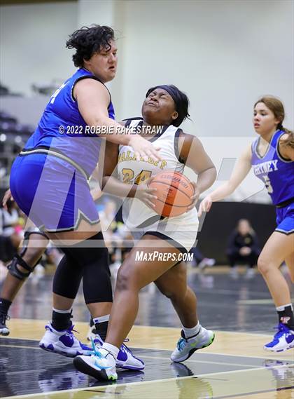 Thumbnail 1 in Malakoff vs Whitney (Kaufman Tournament) photogallery.