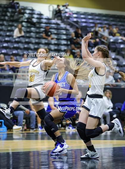 Thumbnail 2 in Malakoff vs Whitney (Kaufman Tournament) photogallery.