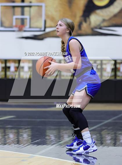 Thumbnail 1 in Malakoff vs Whitney (Kaufman Tournament) photogallery.