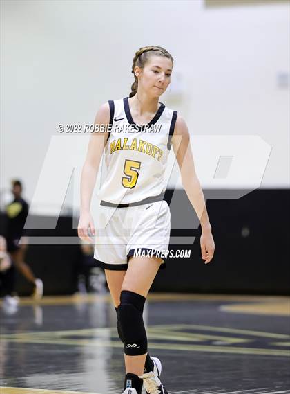Thumbnail 1 in Malakoff vs Whitney (Kaufman Tournament) photogallery.