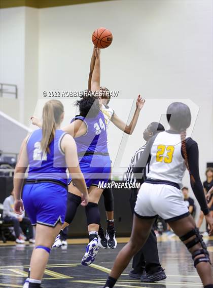 Thumbnail 1 in Malakoff vs Whitney (Kaufman Tournament) photogallery.