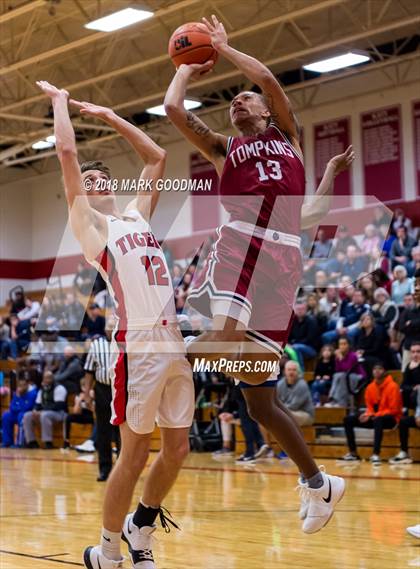 Thumbnail 2 in Tompkins @ Katy photogallery.