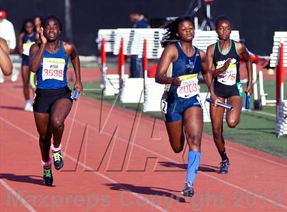 Thumbnail 1 in Arcadia Invitational (4x100 Relay) photogallery.