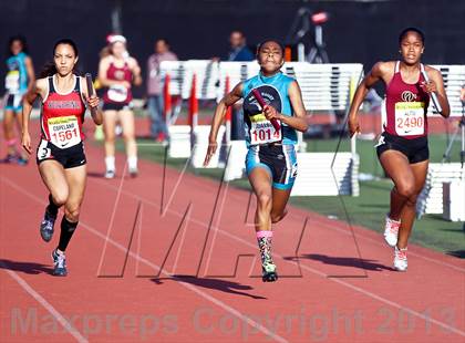 Thumbnail 1 in Arcadia Invitational (4x100 Relay) photogallery.