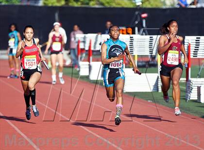 Thumbnail 2 in Arcadia Invitational (4x100 Relay) photogallery.