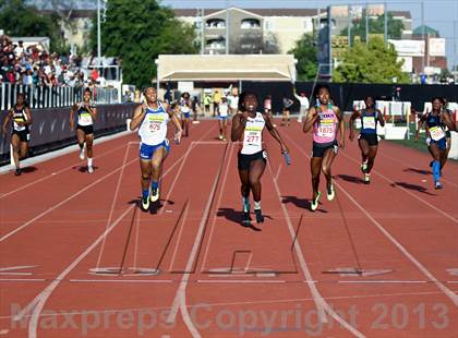 Thumbnail 2 in Arcadia Invitational (4x100 Relay) photogallery.