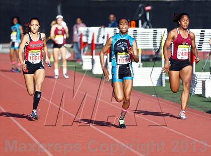 Thumbnail 3 in Arcadia Invitational (4x100 Relay) photogallery.