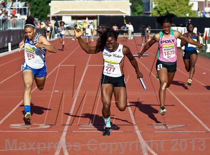 Thumbnail 2 in Arcadia Invitational (4x100 Relay) photogallery.