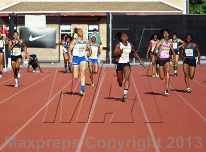 Thumbnail 1 in Arcadia Invitational (4x100 Relay) photogallery.