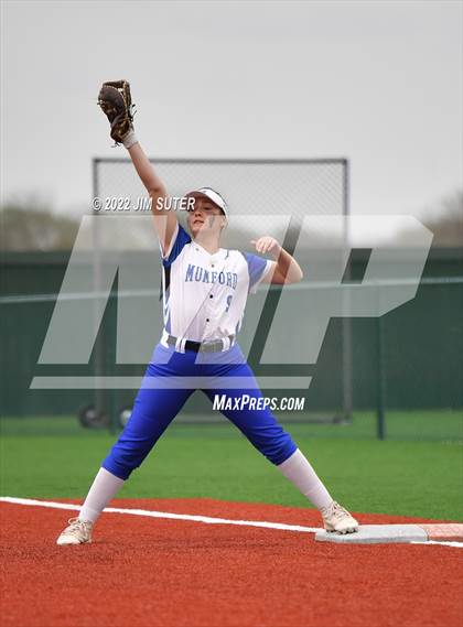 Thumbnail 3 in Mumford vs Somerville photogallery.