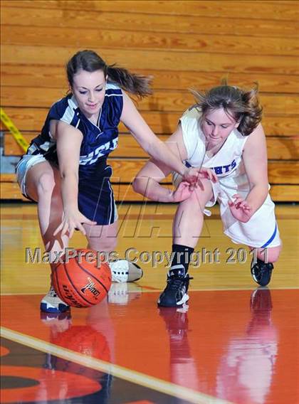Thumbnail 2 in Lititz Christian vs. Harrisburg Christian (D3 Quarterfinals) photogallery.