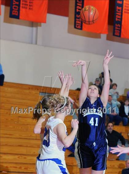 Thumbnail 3 in Lititz Christian vs. Harrisburg Christian (D3 Quarterfinals) photogallery.