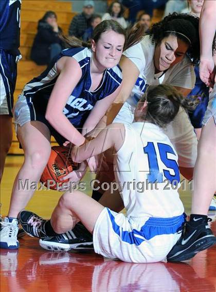 Thumbnail 3 in Lititz Christian vs. Harrisburg Christian (D3 Quarterfinals) photogallery.